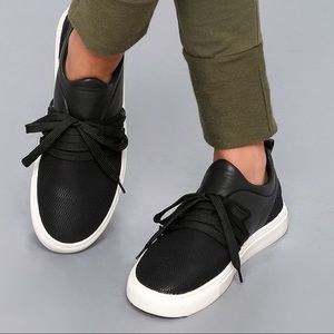 Quipid Daybreaker Black Sneakers. Sz 7 New in Box